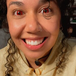 Reseña fotográfica de los contactos Uchiha Sharingan totalmente activados